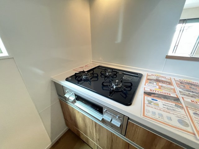 【キッチン】 | 春日市須玖北4丁目2期　1号棟（全2棟）【仲介手数料無料・0円】 | 現地写真。