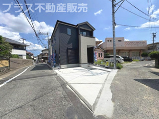 【外観】 | 現地写真。同じ物件を見るなら、プラス不動産販売にお任せ下さい。