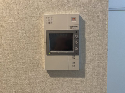 【セキュリティ】 | ファステート難波デラックス | モニター付きインターホンです