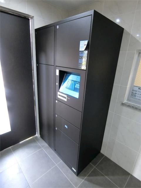 ディアレイシャス池尻大橋 のエントランス|■宅配ＢＯＸ■集合ポスト