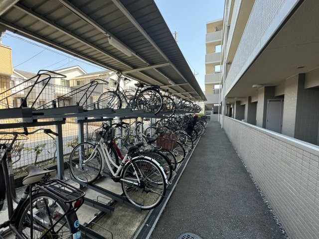 ライフレビュー町田パークフロントの駐輪場