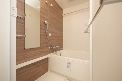 【浴室】 | Dimora難波 | 日々の疲れを癒すお風呂付です