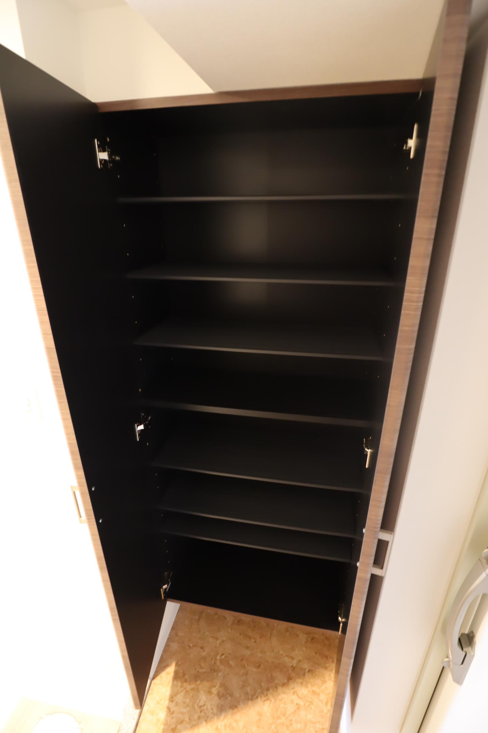 大阪市城東区今福東３丁目の賃貸マンションの玄関