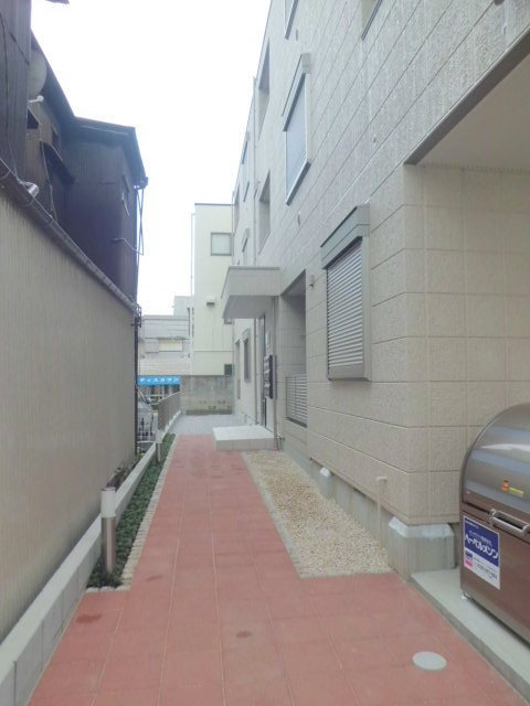 ｍａｉｓｏｎ ｄｅ ｃｌｏｖｅｒのエントランス|エントランスアプローチ