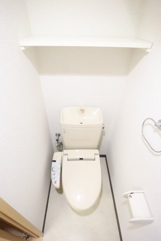 大阪市城東区今福西３丁目の賃貸マンションのトイレ