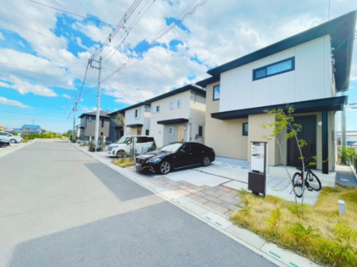 居住年数1年！築浅大和ハウスセキュレアシリーズの外観