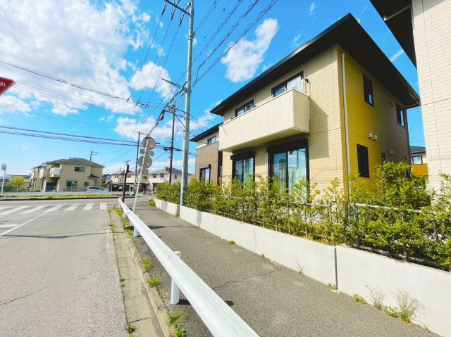 居住年数1年！築浅大和ハウスセキュレアシリーズの外観