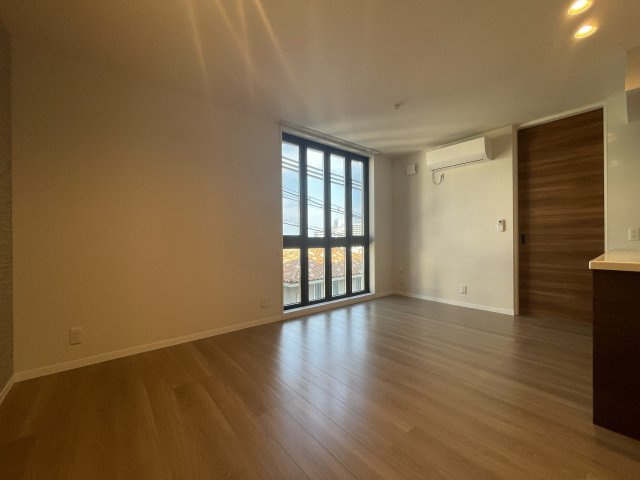 Avenir旭ヶ丘の居間・リビング