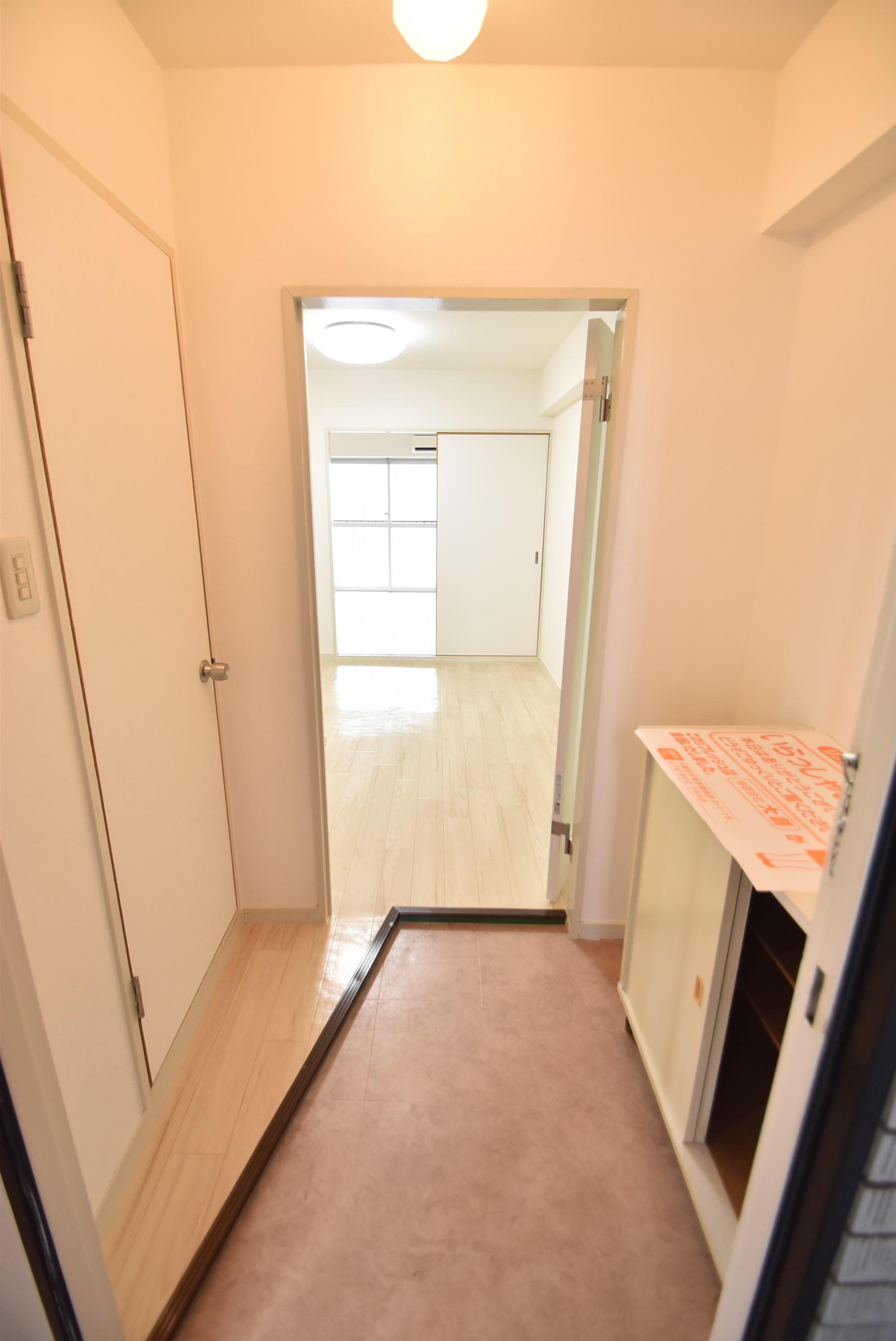 大阪市都島区網島町の賃貸マンションの玄関