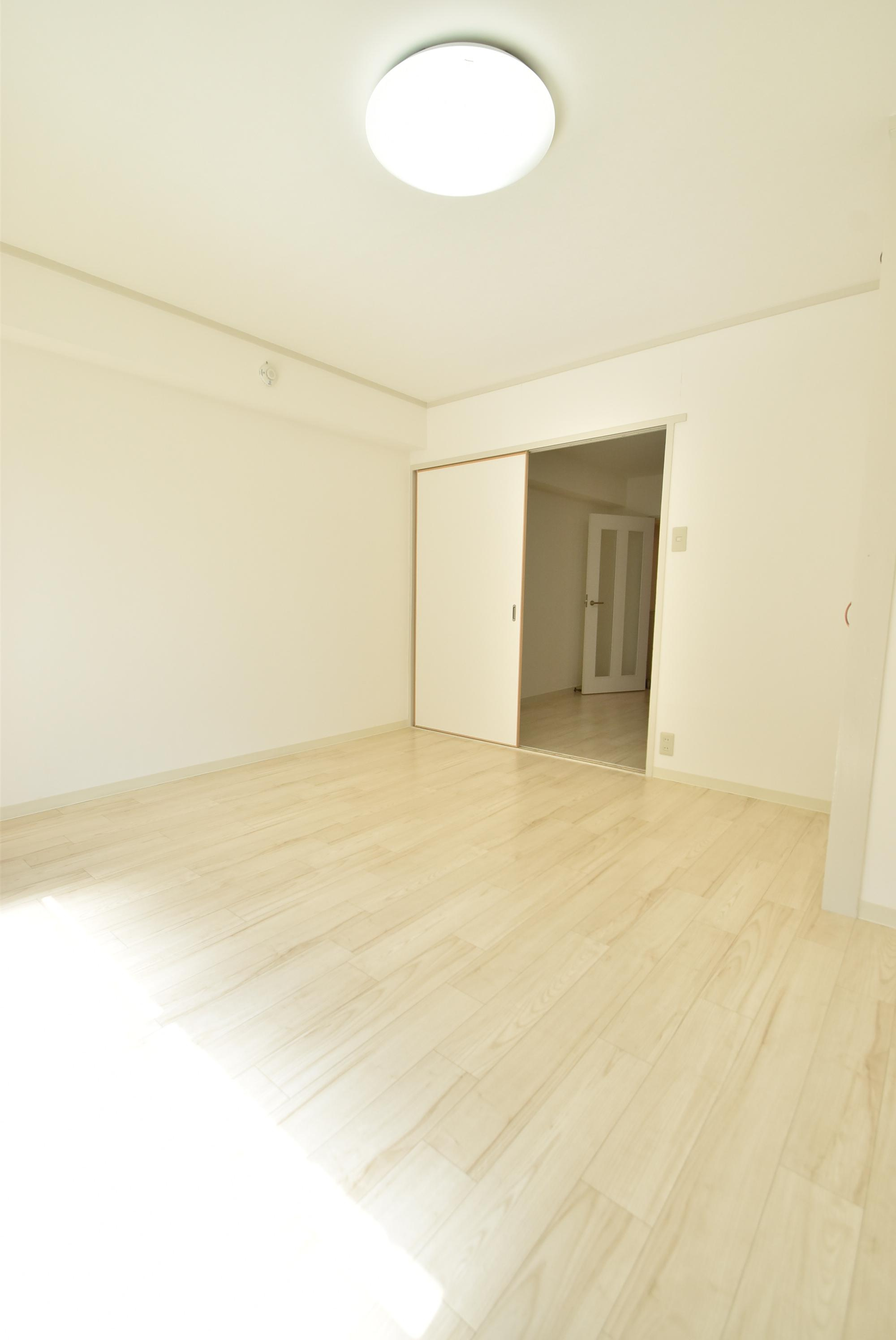 大阪市都島区網島町の賃貸マンションの居間・リビング