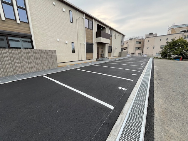 グランフォレスト千代田の駐車場