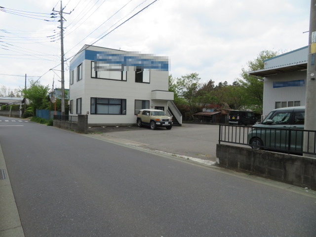 北葛飾郡松伏町大字築比地の工場