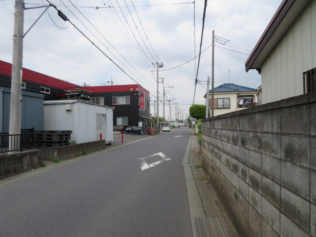 北葛飾郡松伏町大字築比地の工場