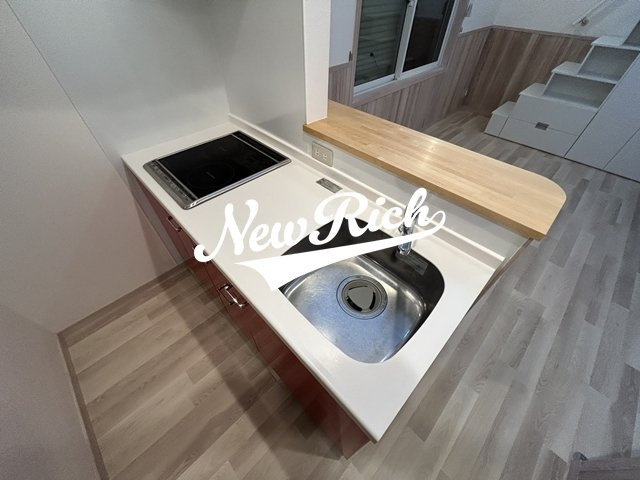 前橋市朝倉町４丁目のアパートのキッチン