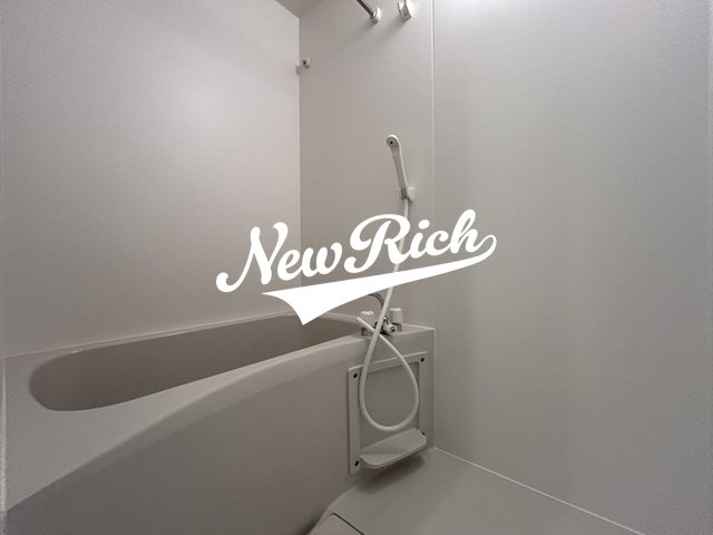 前橋市朝倉町４丁目のアパートの浴室