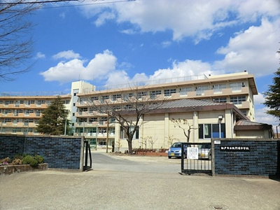 松戸市立牧野原中学校まで700ｍ