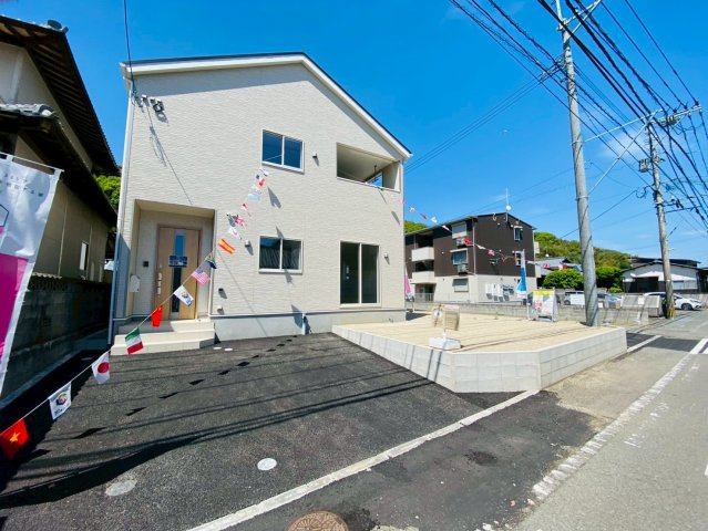 クレイドルガーデン／菊陽町津久礼第10／1号棟の前面道路含む現地写真