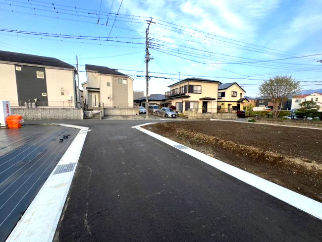 秦野市東田原売地　№4の前面道路含む現地写真|前面道路含む現地写真です