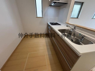 【キッチン】 | 神戸市垂水区桃山台3丁目　新築戸建1号棟　仲介手数料無料！ | キッチンでお料理をお楽しみください