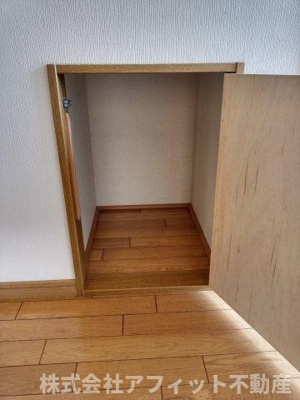 【その他】 | エーデルハイム新湯野 | 階段下収納