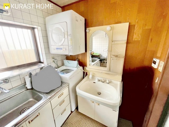 京都市右京区太秦蜂岡町　中古戸建の洗面所