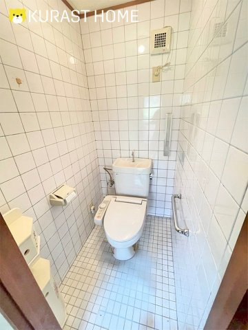 京都市右京区太秦蜂岡町　中古戸建のトイレ