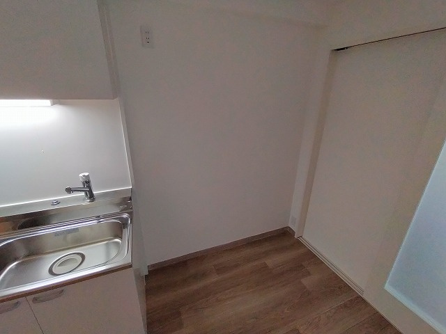 神戸市兵庫区西出町１丁目の賃貸マンション