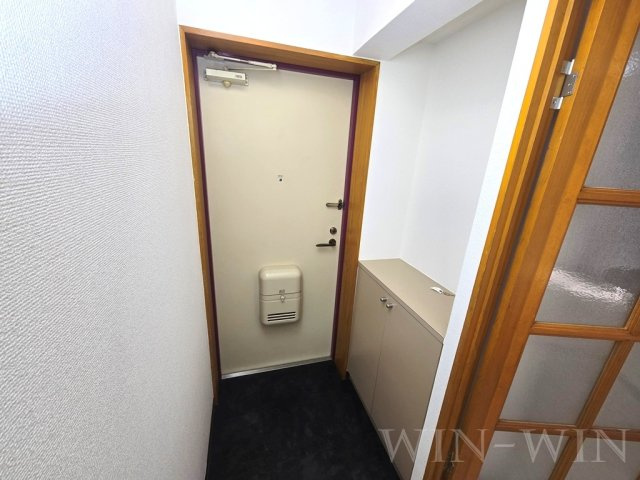 東マンション Ⅱの玄関