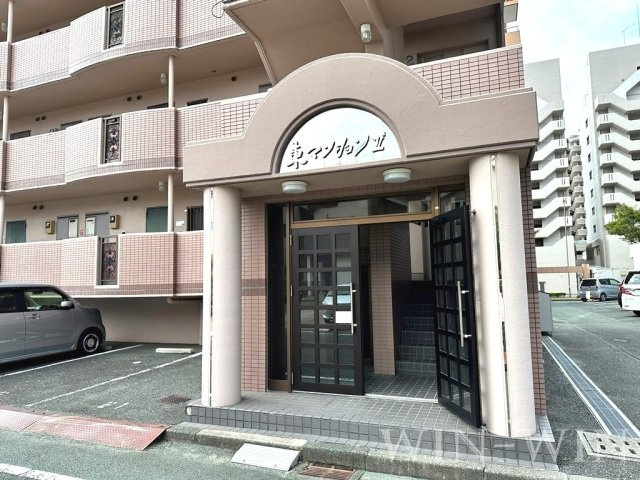 東マンション Ⅱのエントランス