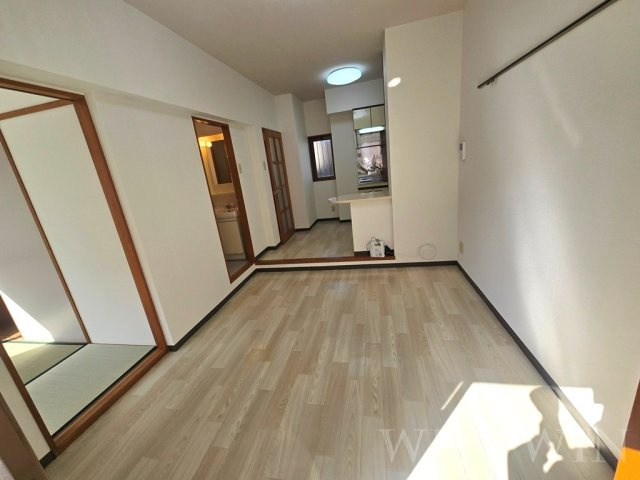 東マンション Ⅱの居間・リビング