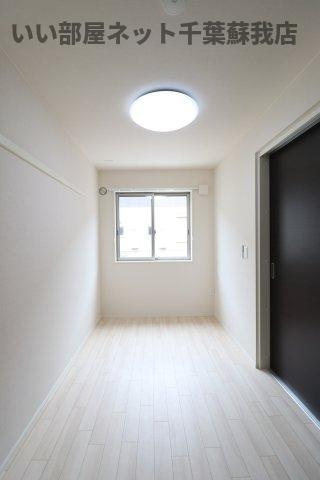 Ｂｌｏｏｍ Ｔｅｒｒａｃｅの洋室|落ち着いた色調の洋室です