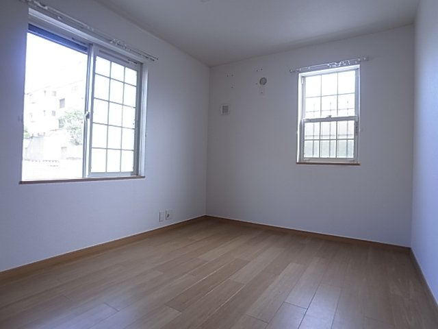 神戸市須磨区東落合２丁目のアパート