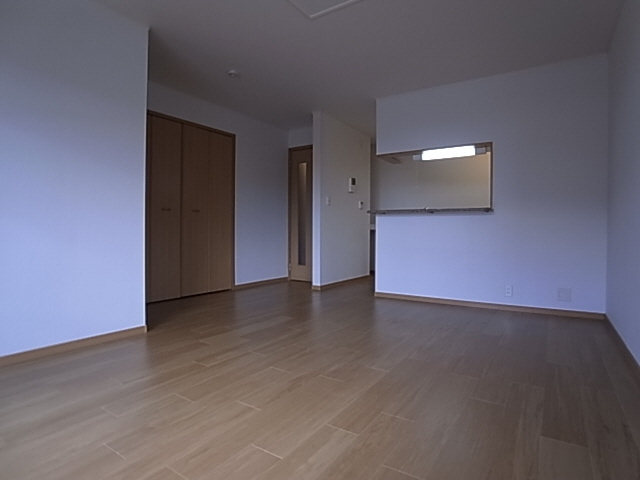 神戸市須磨区東落合２丁目のアパートの居間・リビング|リビング