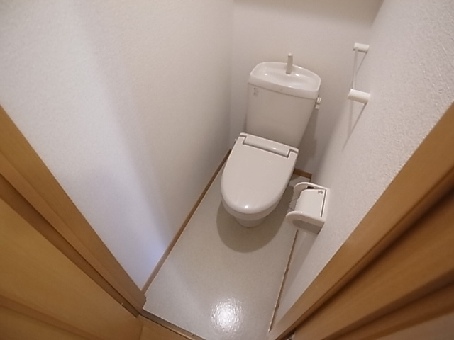 神戸市須磨区東落合２丁目のアパートのトイレ|暖房便座付トイレ