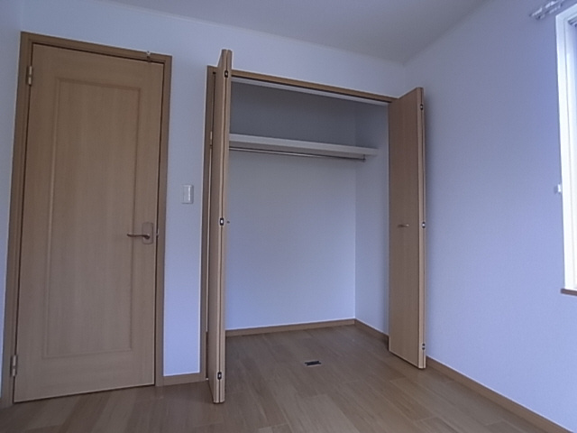 神戸市須磨区東落合２丁目のアパートの収納|クローゼット