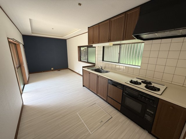 蔵之宮町戸建の居間・リビング