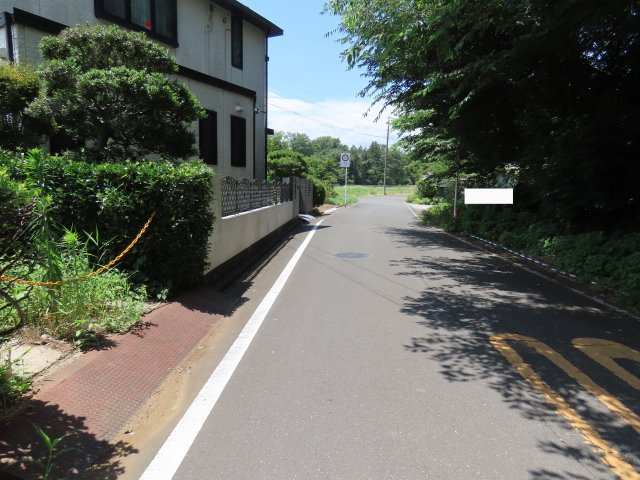 川越市かすみ野売地の前面道路含む現地写真
