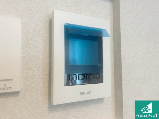 神戸市北区緑町　新築一戸建ての防犯設備|カラーモニターインターホン！声だけでなく来訪者の姿や顔がモニターで確認できるので、小さなお子様がいらっしゃるご家庭でも安心できます！