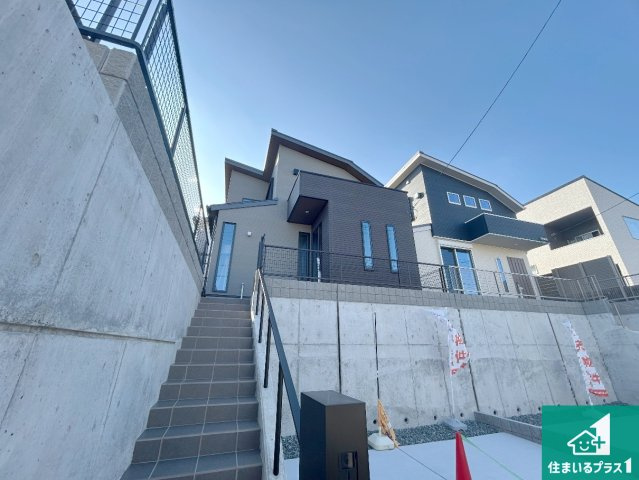 神戸市北区緑町　新築一戸建ての外観|お客様に長く安心して住んでいだだける事にこだわった家づくり！住んでからのアフターサービスにもしっかりと取り組んでいます！