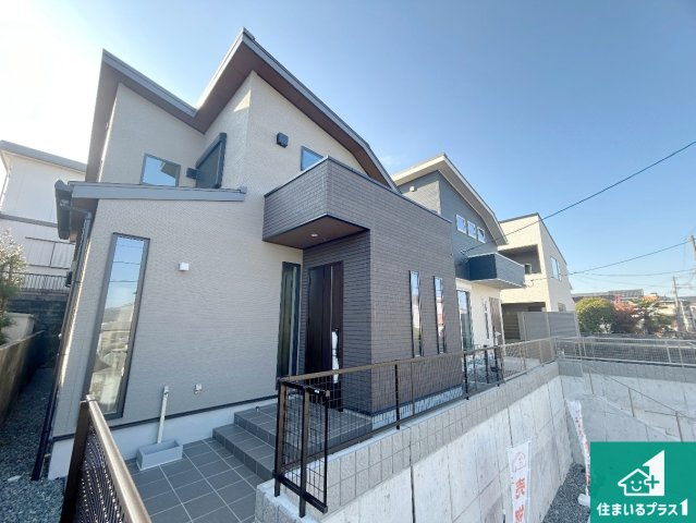 神戸市北区緑町　新築一戸建ての外観|安心の10年保証！外観を美しく保ち、雨水で汚れを落とします！気になることがありましたら、お気軽にお問い合わせください！