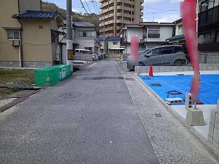 安芸区矢野西４丁目の前面道路含む現地写真