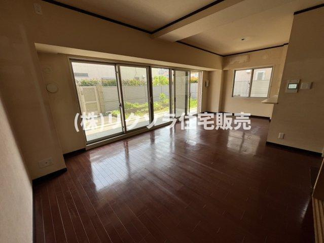 グランスイート香里園のダイニング|LDK19.1帖
■物件内覧・資金計画相談・住宅ローン相談、リフォーム相談、お問合せ受付中■
※当日・翌日のご内覧、ご相談はお電話でのお問合せがスムーズです！