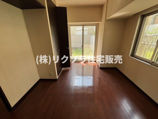 グランスイート香里園の洋室|洋室7.0帖
■物件内覧・資金計画相談・住宅ローン相談、リフォーム相談、お問合せ受付中■
※当日・翌日のご内覧、ご相談はお電話でのお問合せがスムーズです！