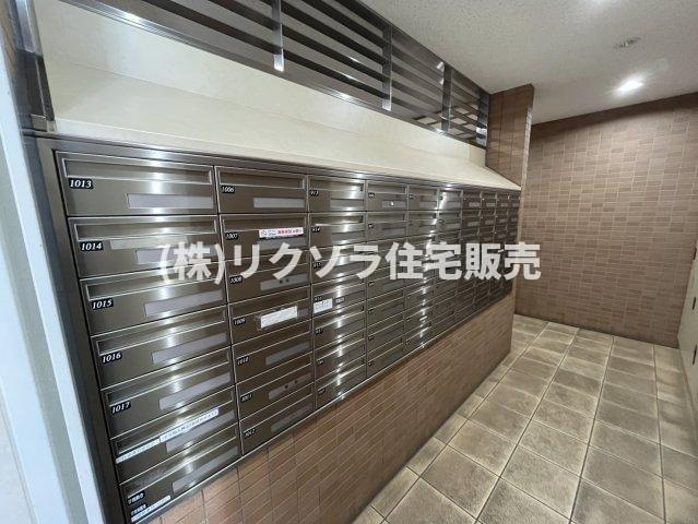 グランスイート香里園の設備|集合ポスト
■物件内覧・資金計画相談・住宅ローン相談、リフォーム相談、お問合せ受付中■
※当日・翌日のご内覧、ご相談はお電話でのお問合せがスムーズです！