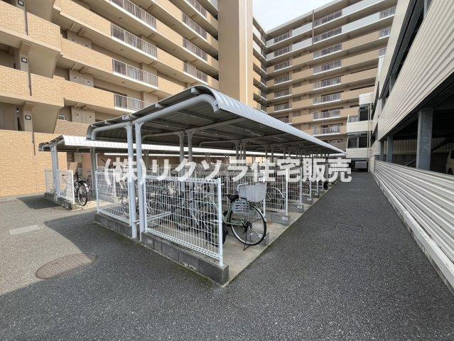 グランスイート香里園の駐輪場|■物件内覧・資金計画相談・住宅ローン相談、リフォーム相談、お問合せ受付中■
※当日・翌日のご内覧、ご相談はお電話でのお問合せがスムーズです！