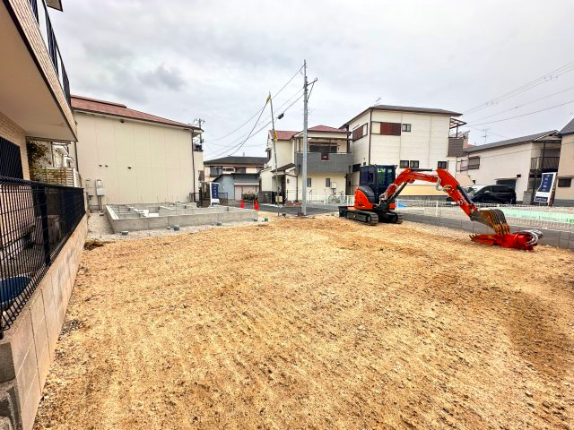 FreeLife下坂部Ⅵ-6号地の前面道路含む現地写真