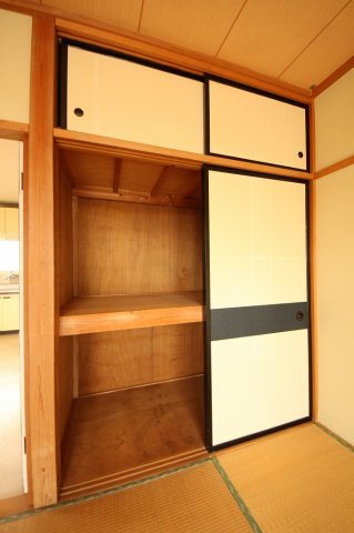 アンジュール鹿沼幸町の収納|和室の押入です