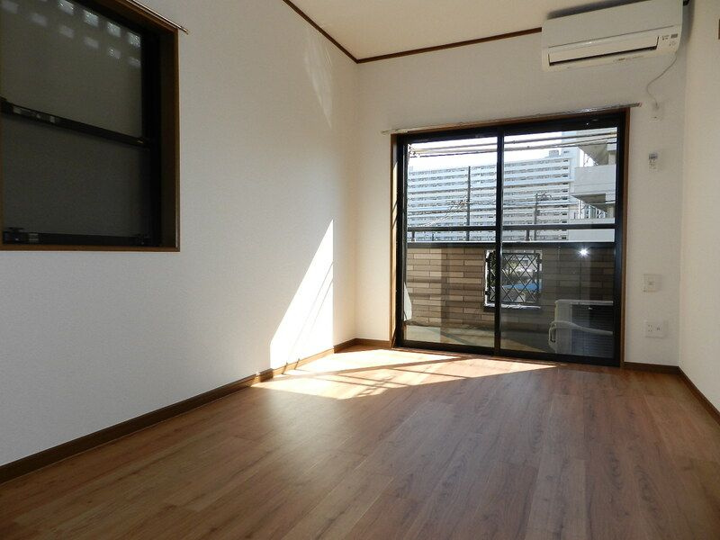 メゾン・シンシアの居間・リビング