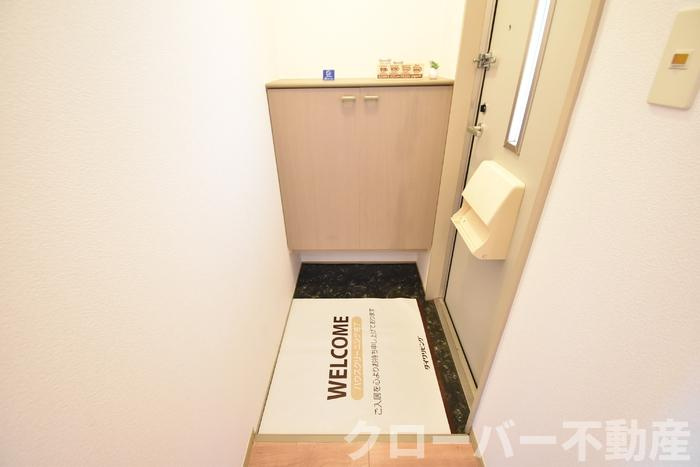 SETTLE ハバラの玄関