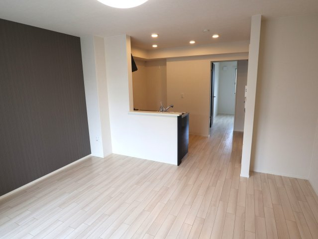 Hale ELUEKOの居間・リビング